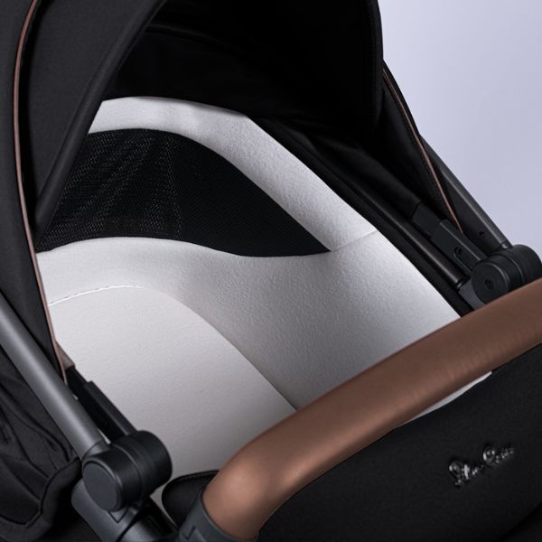 Silver Cross Wave 3 Pram Licorice