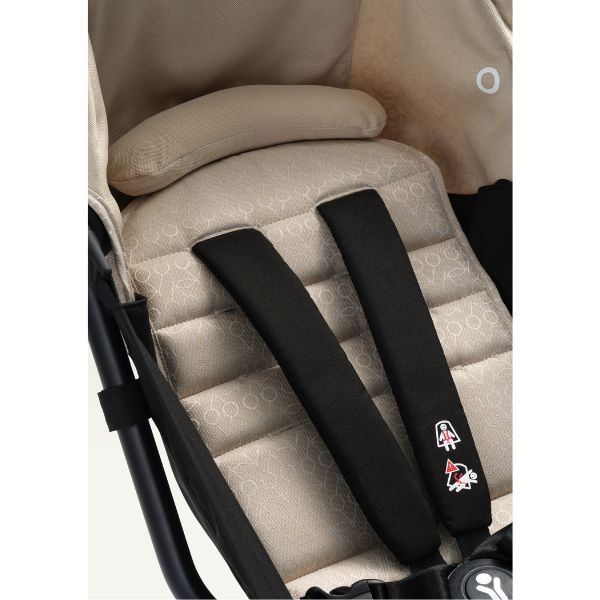Stokke® YOYO3 Stroller Black Frame with Bonpoint Beige Colour Pack