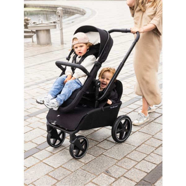 The Jiffle Wagon 6 in 1 Black with Duo & Cart Seat