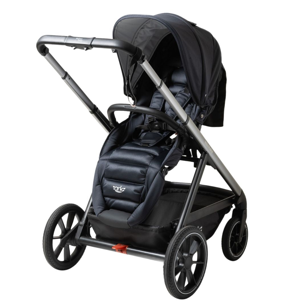 Valco Baby Ark Stroller Onyx TRAVEL SYSTEM (Includes Britax B-POD Lite Capsule & Adaptors)