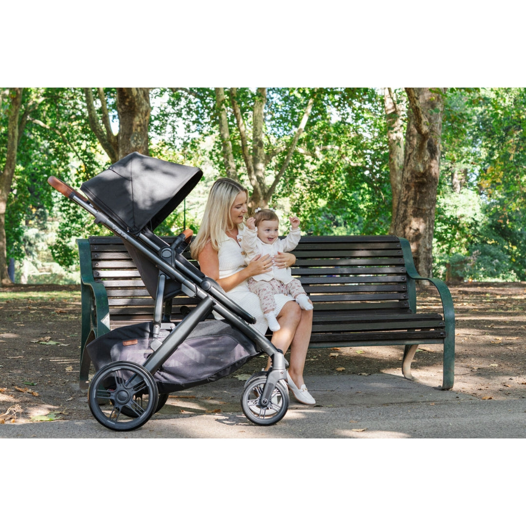 UPPAbaby Vista V3 Pram with Bassinet NORI (Charcoal/Carbon Frame/Saddle Leather) + Rumble Seat V3